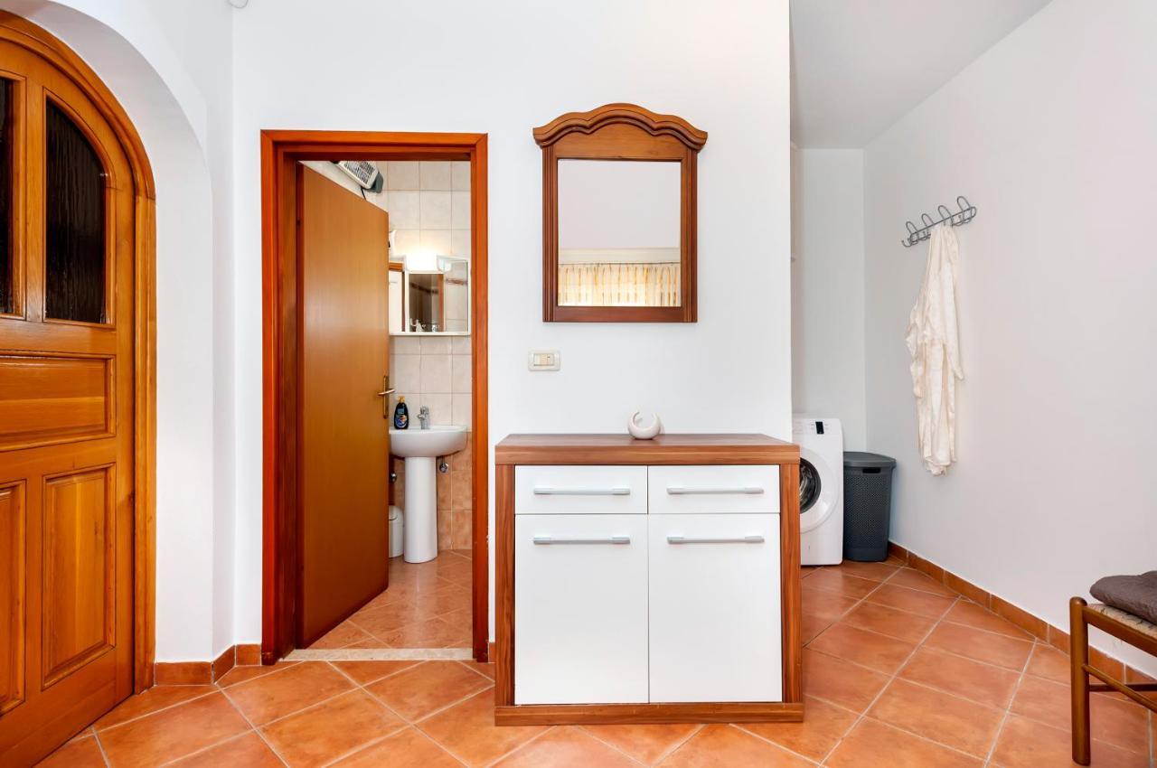 Ferienwohnung House Ulika Bale Exterior foto