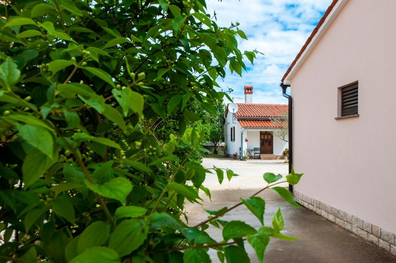 Ferienwohnung House Ulika Bale Exterior foto